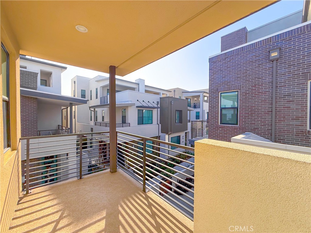 MLS #WS25255346 image #32