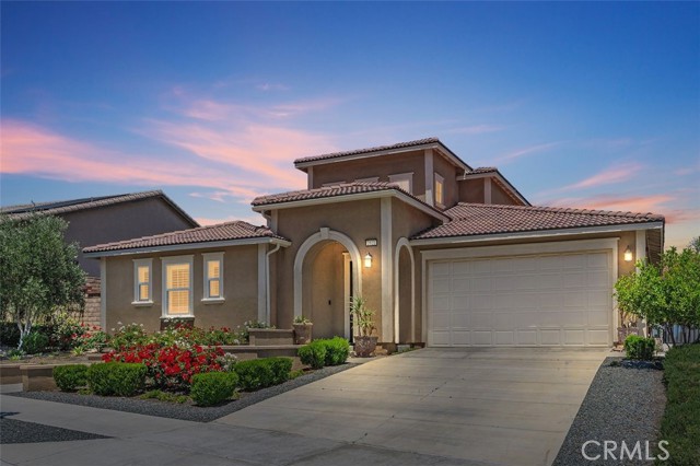 Detail Gallery Image 2 of 56 For 2521 Chad Zeller, Corona,  CA 92882 - 4 Beds | 3/1 Baths