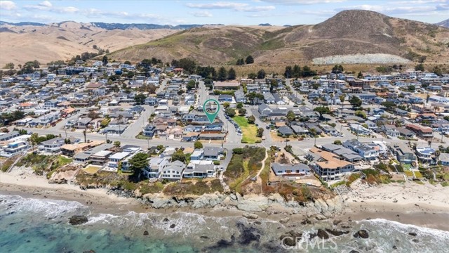 31 N 3rd Street, Cayucos CA: https://media.crmls.org/medias/d9d599d4-74f9-4f52-859f-d7c84fabb86d.jpg