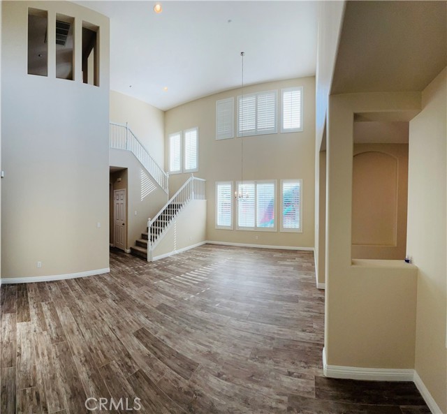 Detail Gallery Image 7 of 17 For 325 Deodar St, Redlands,  CA 92374 - 6 Beds | 4 Baths