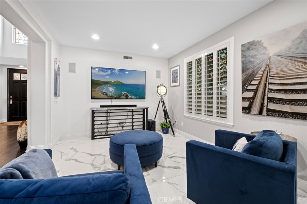 MLS #OC25248917 image #7