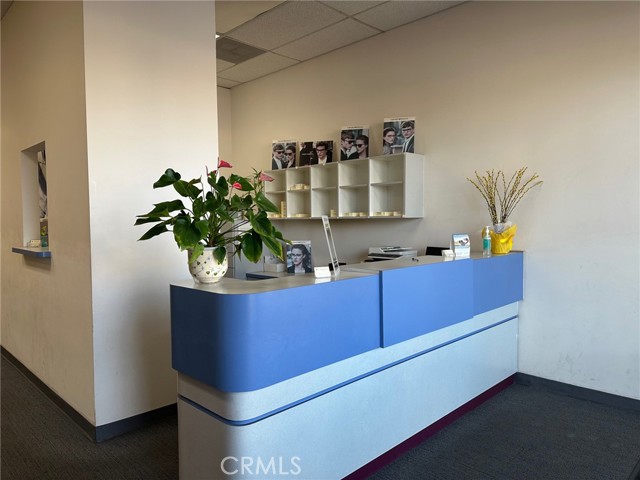 1601 W 17th Street, Santa Ana CA: https://media.crmls.org/medias/d9d63bc5-0679-40d5-9c40-21161c669e94.jpg