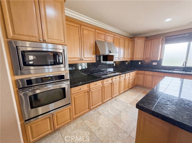 Detail Gallery Image 51 of 58 For 23 Plaza Modena, Lake Elsinore,  CA 92532 - 4 Beds | 3/1 Baths