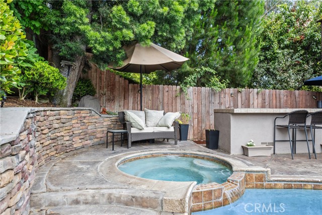 23 Red Coat Place, Irvine CA: https://media.crmls.org/medias/d9d7365f-d554-4f44-880b-99ab9e8eb67b.jpg