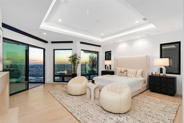 Detail Gallery Image 40 of 58 For 1207 Dolphin Ter, Corona Del Mar,  CA 92625 - 6 Beds | 6/2 Baths