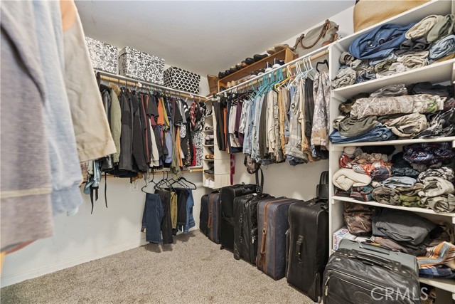 8328 Chateau Road, Phelan CA: https://media.crmls.org/medias/d9d87dcc-1e5e-4988-bfa6-a481030d8476.jpg