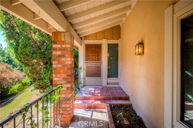 Detail Gallery Image 2 of 56 For 846 Glenwood Cir, Fullerton,  CA 92832 - 3 Beds | 2 Baths