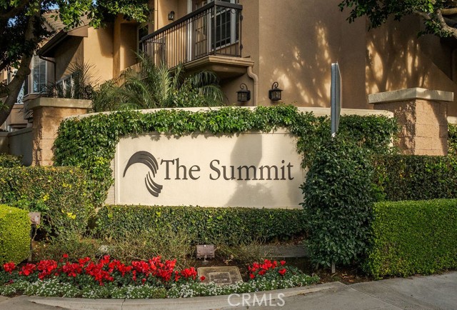 17 Auvergne, Newport Coast CA: https://media.crmls.org/medias/d9da2c5b-6f0b-41cb-bd8f-dbb8dd5d8031.jpg