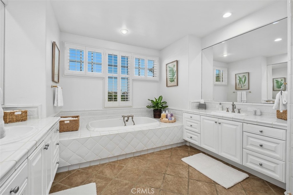 MLS #OC26167648 image #19