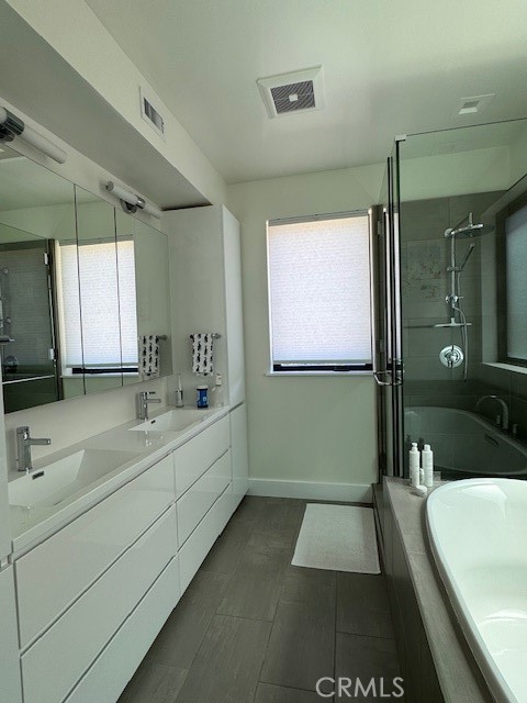 61 Birch, Cayucos CA: https://media.crmls.org/medias/d9db4820-2f7a-4620-b80e-7aeb64c6968f.jpg