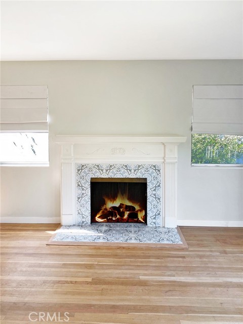 Detail Gallery Image 4 of 25 For 204 Avenue E, Redondo Beach,  CA 90277 - 3 Beds | 2 Baths