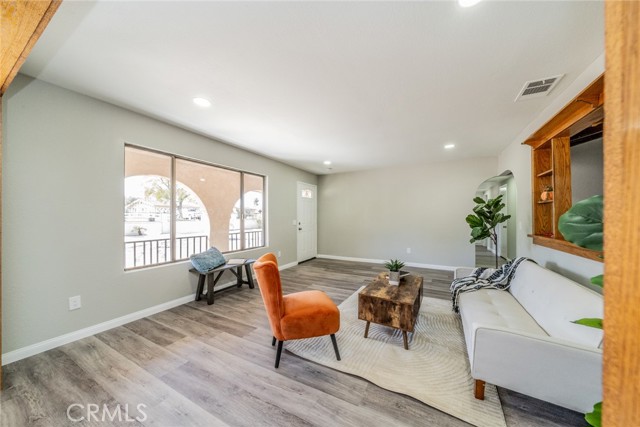 Detail Gallery Image 12 of 53 For 17470 Krameria Ave, Riverside,  CA 92504 - 3 Beds | 2 Baths