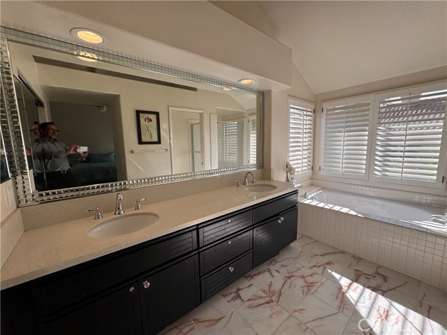 Detail Gallery Image 13 of 13 For 147 Encantado, Rancho Santa Margarita,  CA 92688 - 3 Beds | 2/1 Baths