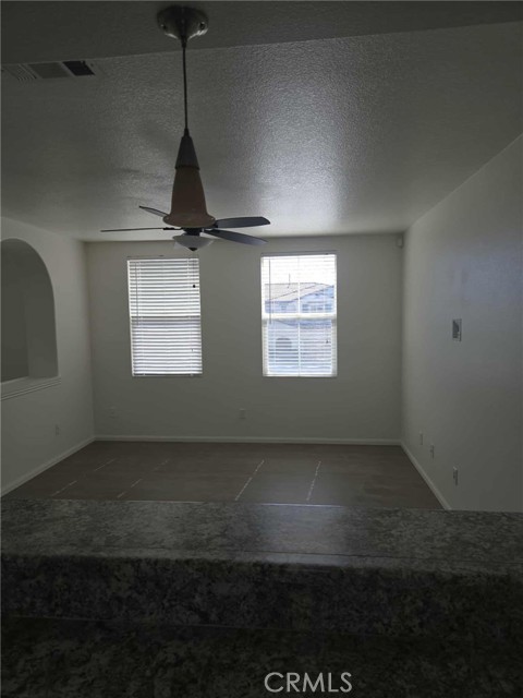 Detail Gallery Image 10 of 17 For 26470 Bay, Moreno Valley,  CA 92555 - 4 Beds | 3 Baths