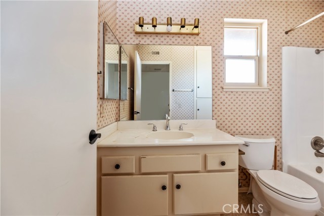 Detail Gallery Image 34 of 64 For 6164 Amberwood Dr, Rancho Cucamonga,  CA 91701 - 4 Beds | 2/1 Baths
