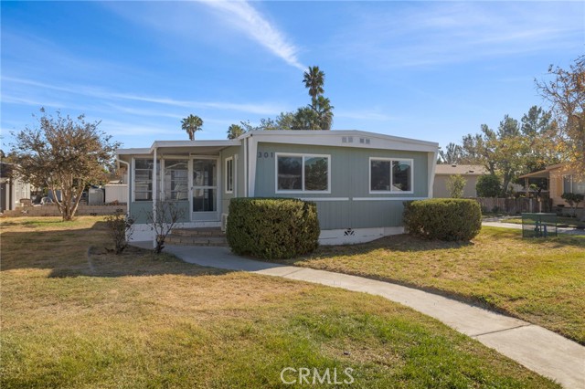 Detail Gallery Image 1 of 28 For 5800 Hamner Ave #301,  Corona,  CA 91752 - 2 Beds | 2 Baths