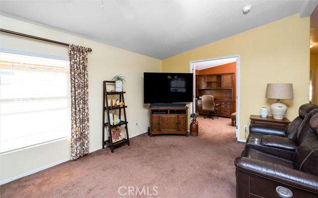 Detail Gallery Image 9 of 56 For 38079 Calle De Amor, Murrieta,  CA 92563 - 3 Beds | 2 Baths