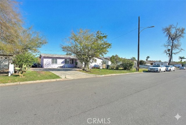 Detail Gallery Image 2 of 35 For 8651 Encinitas, Fontana,  CA 92335 - 2 Beds | 1 Baths