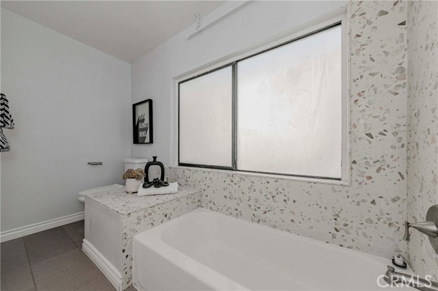 9724 Walker Court, Cypress CA: https://media.crmls.org/medias/d9df2944-4c80-4cfa-b901-062bd50078f3.jpg