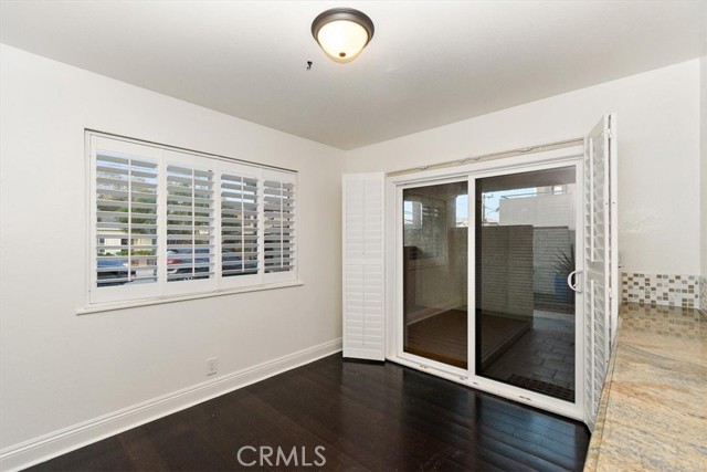 Detail Gallery Image 12 of 26 For 1908 Speyer, Redondo Beach,  CA 90278 - 3 Beds | 2/1 Baths