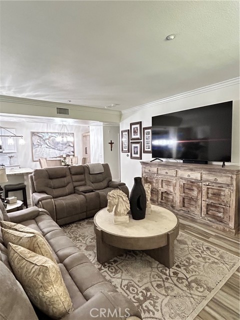 41410 Juniper Street, Murrieta CA: https://media.crmls.org/medias/d9e012e3-10e4-4879-91da-b2dfaf008b76.jpg