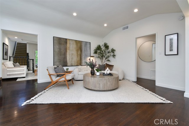 4058 Shadyglade Avenue, Studio City CA: https://media.crmls.org/medias/d9e024d4-f1d1-48d6-b377-720db334b1ff.jpg
