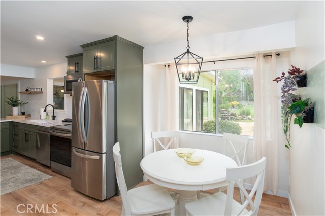 8975 Azucena Avenue, Atascadero CA: https://media.crmls.org/medias/d9e0a6eb-9246-4c5f-a3e4-f59557aaad02.jpg