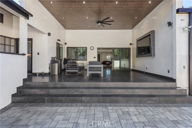 Image 35 of 40 For 2240 Parish  