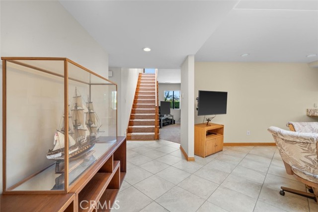 Detail Gallery Image 4 of 53 For 26826 Rolling Vista Dr, Lomita,  CA 90717 - 5 Beds | 3 Baths