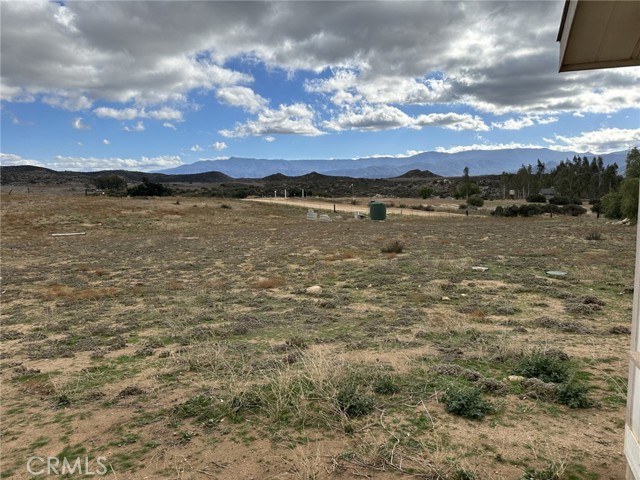 Detail Gallery Image 15 of 19 For 41981 Avenida Abril, Hemet,  CA 92544 - 3 Beds | 2 Baths