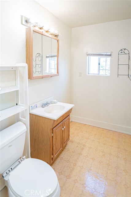 Detail Gallery Image 40 of 41 For 5934 Madden, Los Angeles,  CA 90043 - 3 Beds | 2 Baths