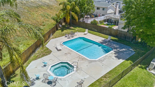 Detail Gallery Image 39 of 48 For 11965 Terra Bella St #17,  Sylmar,  CA 91342 - 3 Beds | 3 Baths