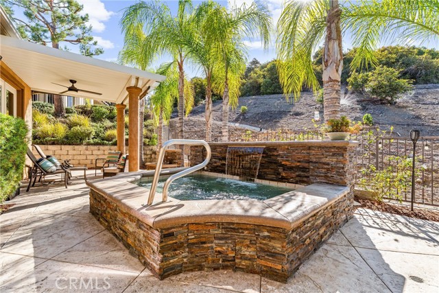 Detail Gallery Image 31 of 48 For 24217 Fawnskin, Corona,  CA 92883 - 2 Beds | 2 Baths