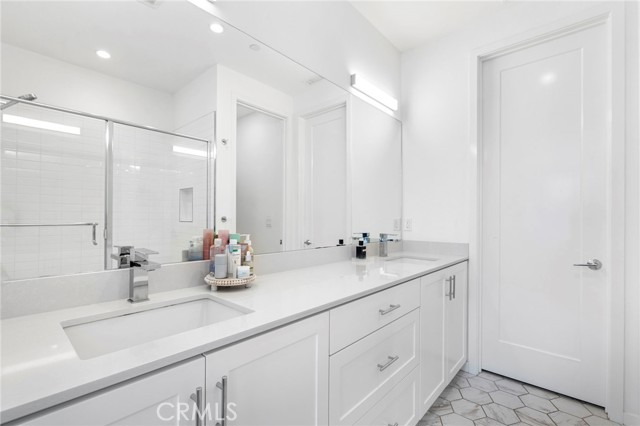 Detail Gallery Image 24 of 67 For 162 Placemark, Irvine,  CA 92614 - 3 Beds | 3/1 Baths