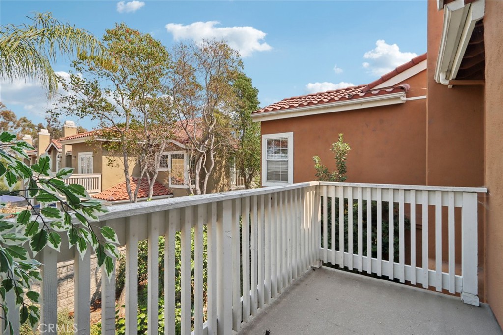 D9e5dcdd 2737 4ef4 8292 Eb8fc1b95692