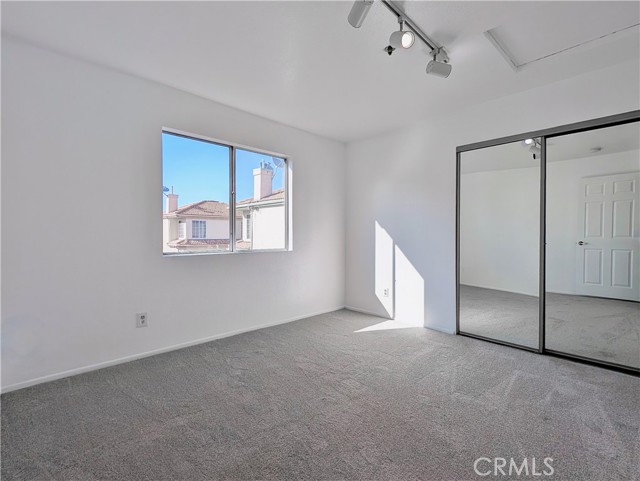 9235 Woodman Avenue, Arleta CA: https://media.crmls.org/medias/d9e66c14-6d76-4314-a123-3986cf5f8c88.jpg