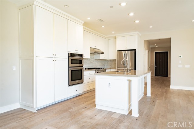 Detail Gallery Image 5 of 19 For 133 Oceano, Irvine,  CA 92602 - 3 Beds | 2/1 Baths