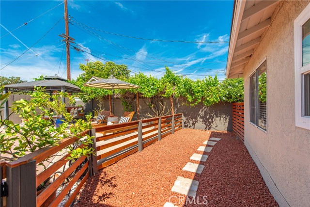 Detail Gallery Image 21 of 29 For 2041 Lupin St, Simi Valley,  CA 93065 - 3 Beds | 2 Baths