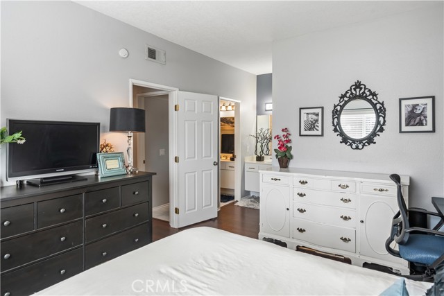 Detail Gallery Image 10 of 21 For 27620 Susan Beth Way #B,  Saugus,  CA 91350 - 2 Beds | 1 Baths