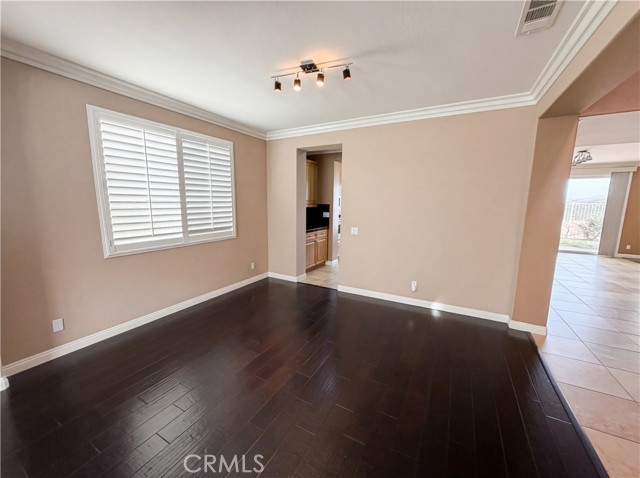 Detail Gallery Image 35 of 58 For 23 Plaza Modena, Lake Elsinore,  CA 92532 - 4 Beds | 3/1 Baths