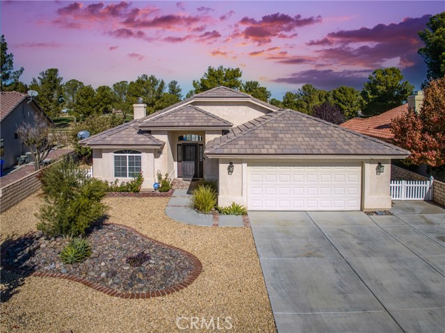 15108 Orchard Hill Ln, Helendale, CA 92342
