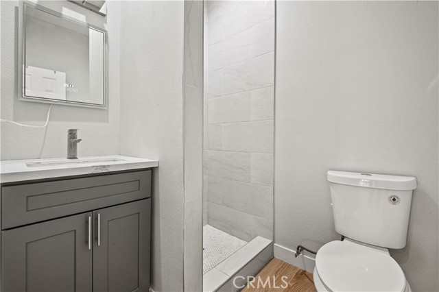 Detail Gallery Image 15 of 16 For 1584 W Wakefield Ave #B,  Anaheim,  CA 92802 - 4 Beds | 2/1 Baths