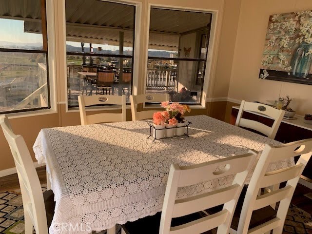 Detail Gallery Image 4 of 23 For 1536 S State St #197,  Hemet,  CA 92543 - 3 Beds | 2 Baths