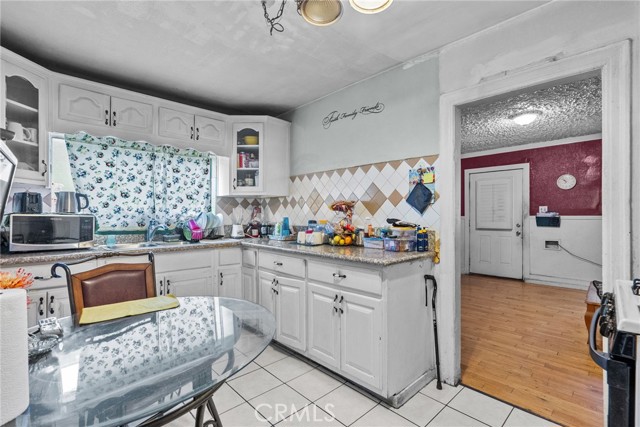 Detail Gallery Image 11 of 40 For 943 W 65th St, Los Angeles,  CA 90044 - 7 Beds | 4 Baths