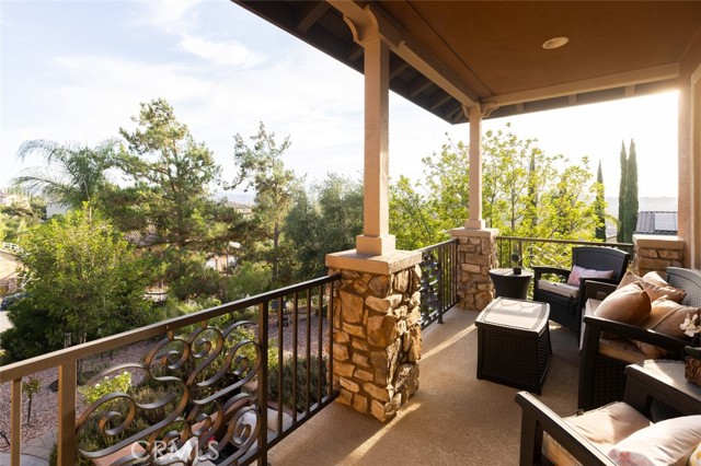 16778 Nandina Avenue, Riverside CA: https://media.crmls.org/medias/d9ec4d12-1dd4-4fd6-9bce-3d9f1d14cd66.jpg