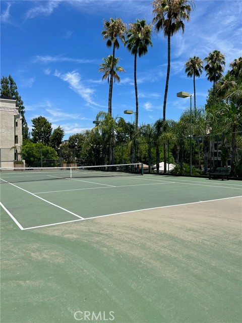 Detail Gallery Image 30 of 33 For 5515 Canoga Ave #326,  Woodland Hills,  CA 91367 - 2 Beds | 2 Baths