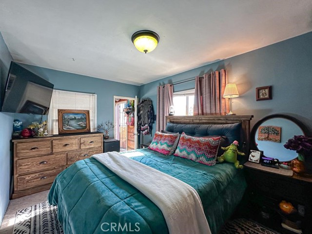 3915 E 11th Street, Long Beach CA: https://media.crmls.org/medias/d9ecd3f6-dc10-4a7a-868e-7d063077aea4.jpg
