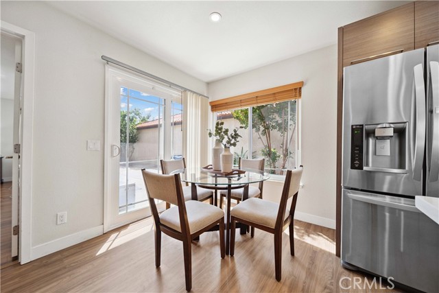 10 Windrow, Irvine CA: https://media.crmls.org/medias/d9ed07cd-04fa-42a9-98a3-81c6f9017283.jpg