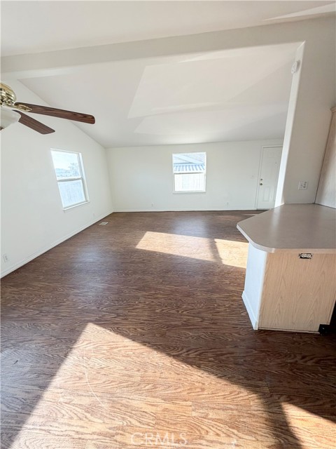 3500 Buchanan Street, Riverside CA: https://media.crmls.org/medias/d9ed8d92-884e-4c18-ac84-eaca00d511be.jpg