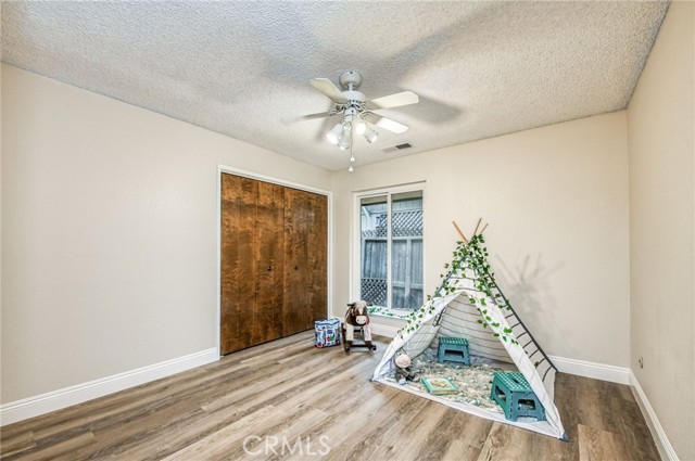 Detail Gallery Image 9 of 25 For 690 W Fremont Ave, Fresno,  CA 93704 - 3 Beds | 2 Baths